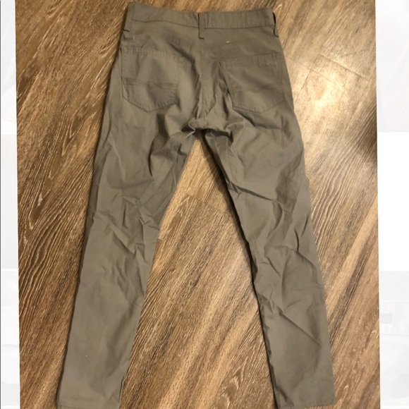 Dark tanned colored Denizen pants from Levi’s - Picture 2 of 5
